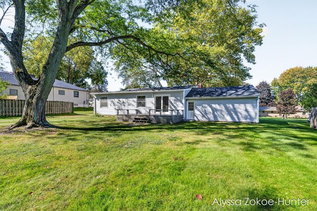 1938 Moerland Court NW, Grand Rapids, MI 49504