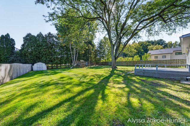 1938 Moerland Court NW, Grand Rapids, MI 49504