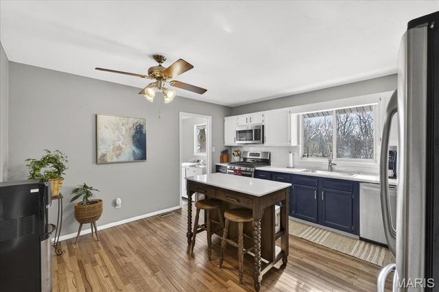 7028 Chalkstone Road, Oakville, MO 63129