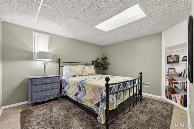 7028 Chalkstone Road, Oakville, MO 63129