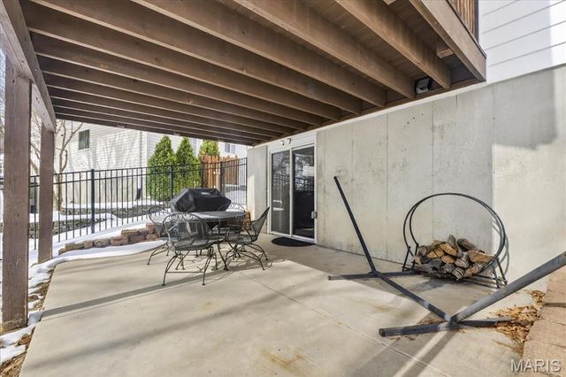 7028 Chalkstone Road, Oakville, MO 63129