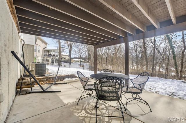 7028 Chalkstone Road, Oakville, MO 63129