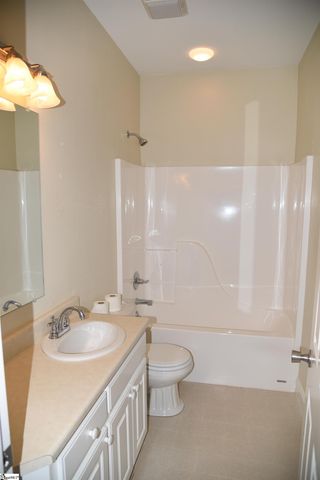 3965 N Highway 101, Greer, SC 29651