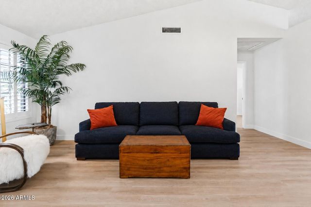 3025 E BREMEN Street, Phoenix, AZ 85032