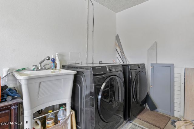 3025 E BREMEN Street, Phoenix, AZ 85032