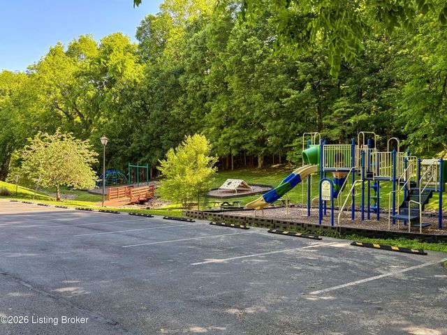 3811 Ashridge Dr, Louisville, KY 40241