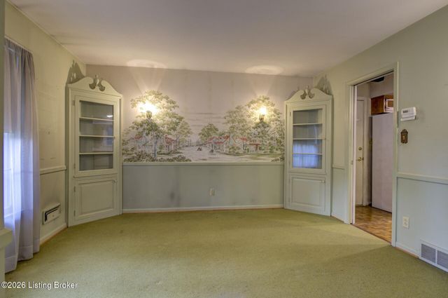 3811 Ashridge Dr, Louisville, KY 40241