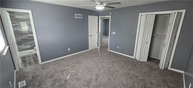 7425 NW 79th Street, Kansas City, MO 64152