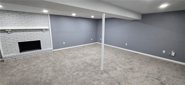 7425 NW 79th Street, Kansas City, MO 64152