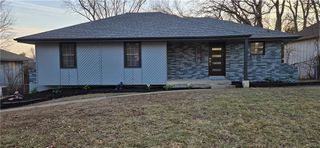 7425 NW 79th Street, Kansas City, MO 64152