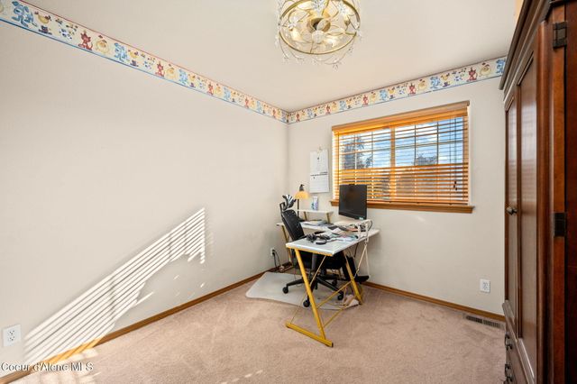 2689 W Loire Dr, Coeur D'alene, ID 83815