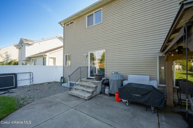 2689 W Loire Dr, Coeur D'alene, ID 83815