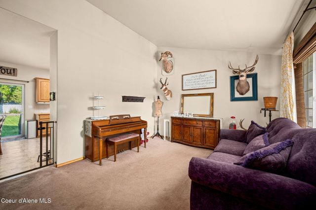 2689 W Loire Dr, Coeur D'alene, ID 83815