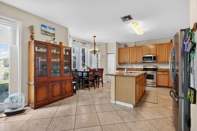 6720 Osage Circle, Greenacres, FL 33413