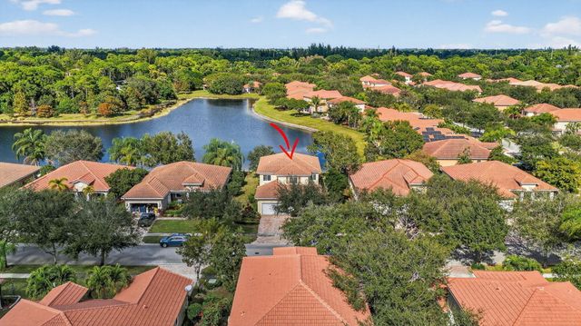 6720 Osage Circle, Greenacres, FL 33413