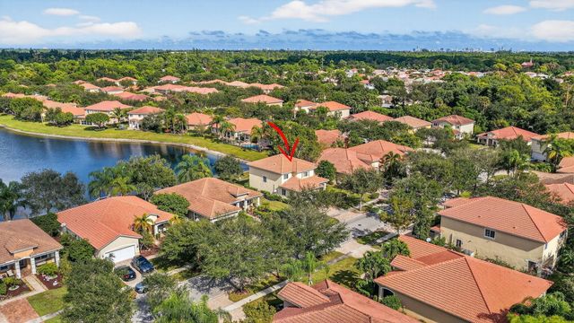 6720 Osage Circle, Greenacres, FL 33413