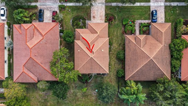 6720 Osage Circle, Greenacres, FL 33413