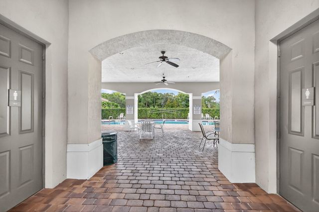 6720 Osage Circle, Greenacres, FL 33413
