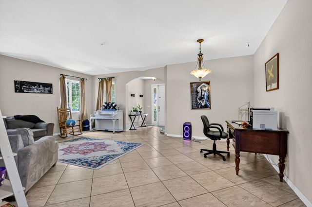 6720 Osage Circle, Greenacres, FL 33413