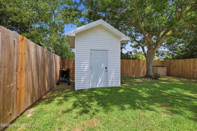 14508 Indian Trails Circle, D'iberville, MS 39540