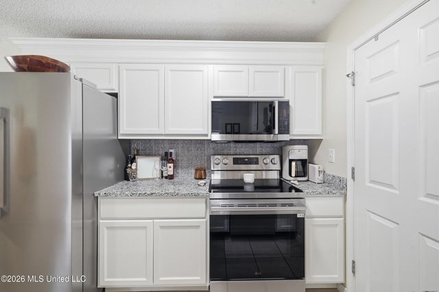 14508 Indian Trails Circle, D'iberville, MS 39540
