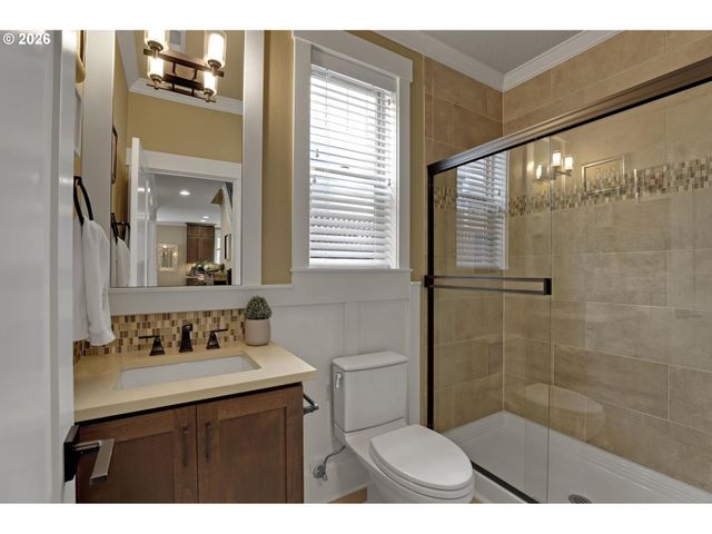 10191 Nw BARNHART Ln, Portland, OR 97229