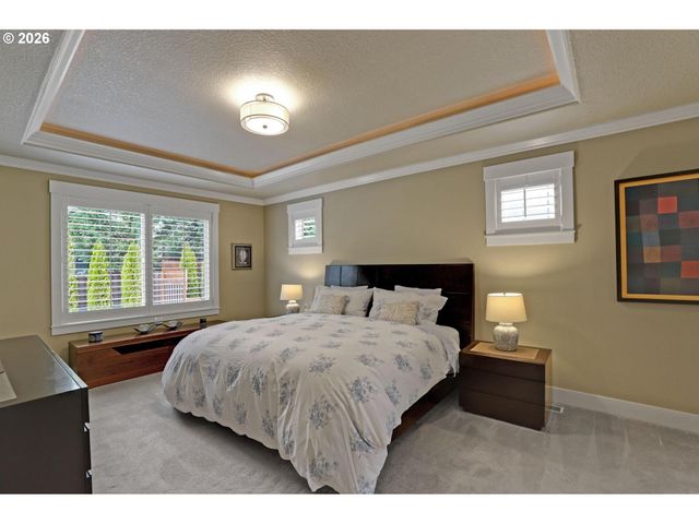 10191 Nw BARNHART Ln, Portland, OR 97229