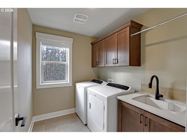 10191 Nw BARNHART Ln, Portland, OR 97229