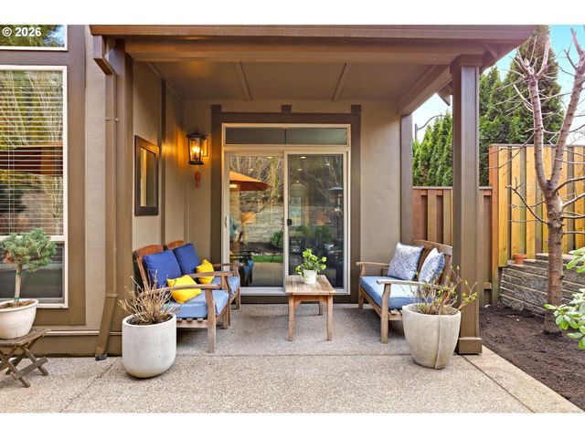10191 Nw BARNHART Ln, Portland, OR 97229