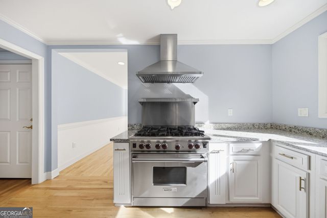 3335 Trails End Road NE, Roswell, GA 30075