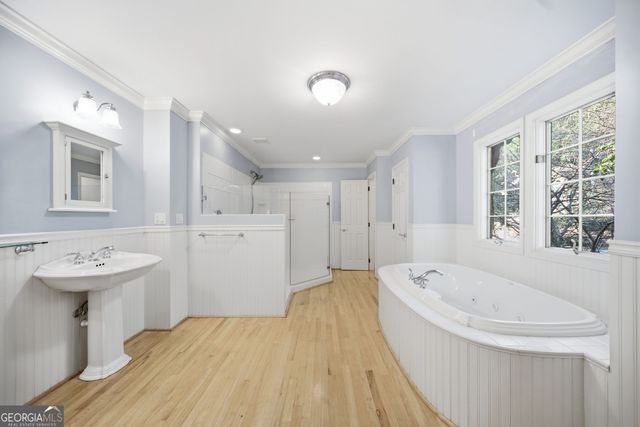 3335 Trails End Road NE, Roswell, GA 30075