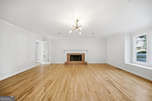3335 Trails End Road NE, Roswell, GA 30075