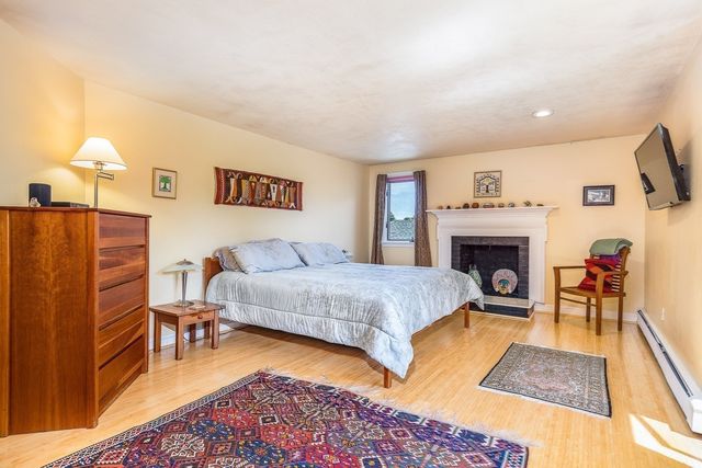 8 Jackson Road, Marblehead, MA 01945