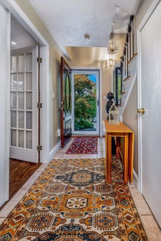 8 Jackson Road, Marblehead, MA 01945