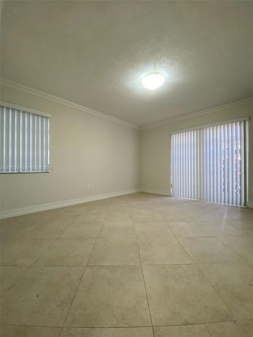 12432 SW 94th Ln, Miami, FL 33186