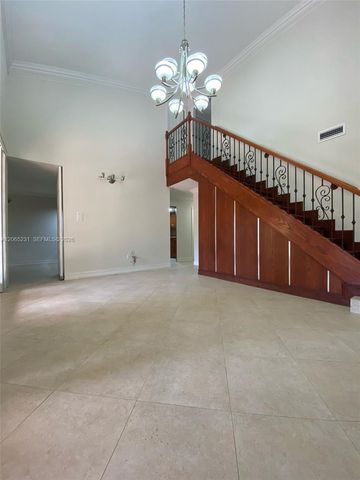 12432 SW 94th Ln, Miami, FL 33186
