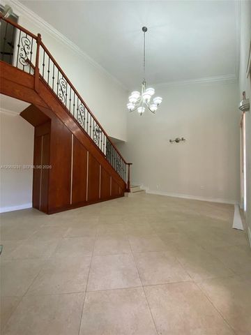 12432 SW 94th Ln, Miami, FL 33186