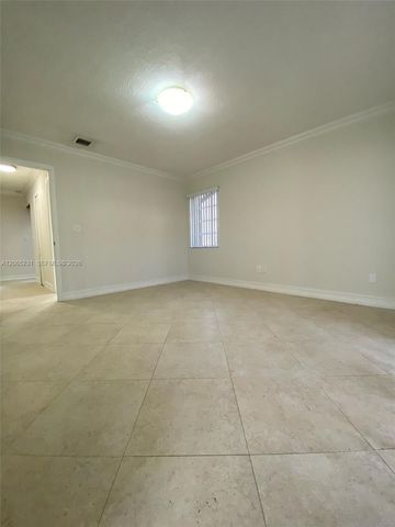 12432 SW 94th Ln, Miami, FL 33186