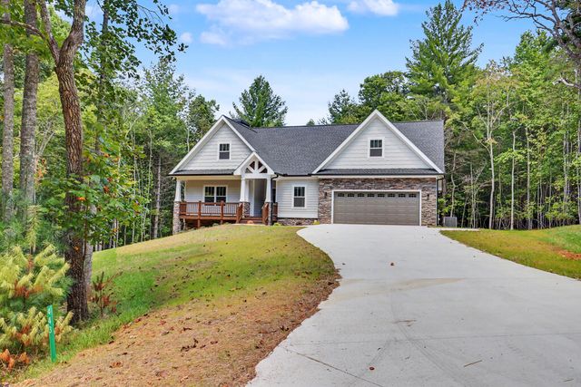 443 Hawks Nest Road, Blairsville, GA 30512