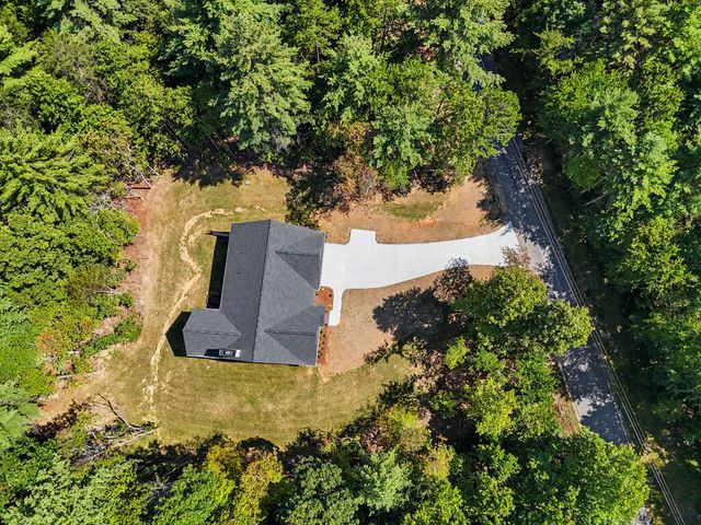 443 Hawks Nest Road, Blairsville, GA 30512
