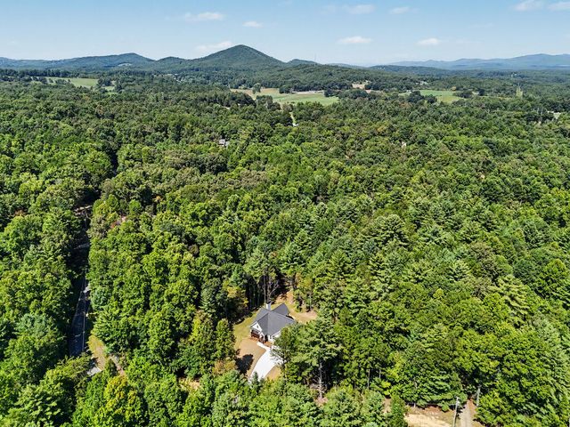 443 Hawks Nest Road, Blairsville, GA 30512