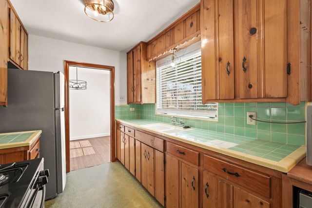 1207 Stonecrest Drive, Houston, TX 77018