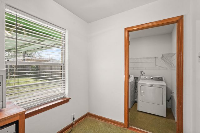 1207 Stonecrest Drive, Houston, TX 77018