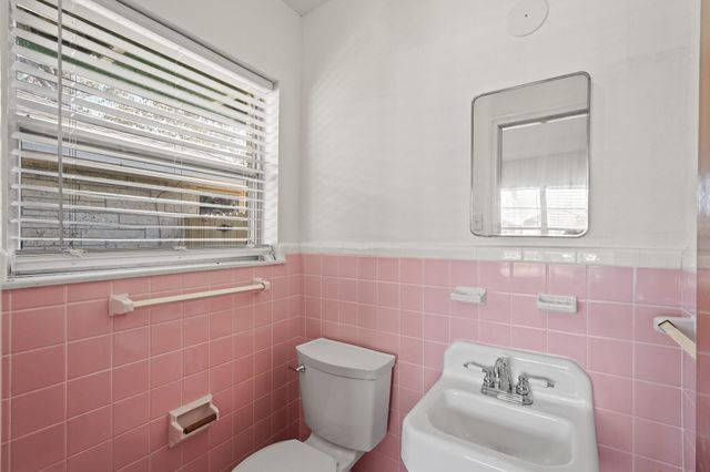 1207 Stonecrest Drive, Houston, TX 77018