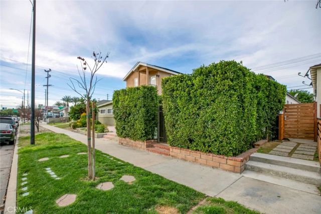 1423 N Hollywood, Burbank, CA 91505