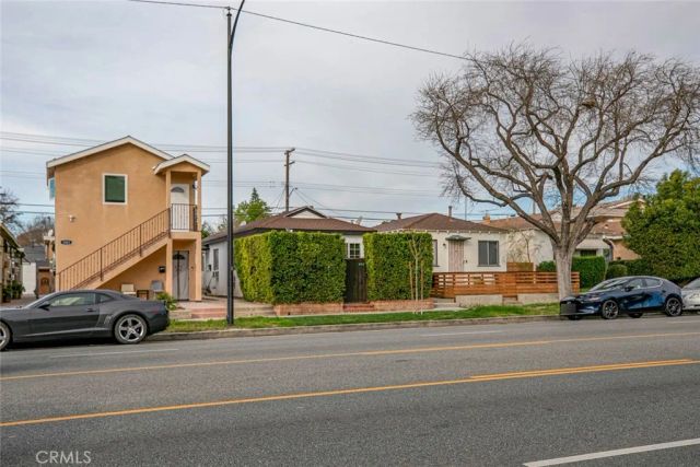 1423 N Hollywood, Burbank, CA 91505