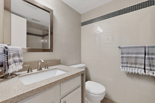 2535 Wedglea Drive 114, Dallas, TX 75211