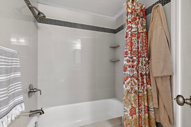 2535 Wedglea Drive 114, Dallas, TX 75211