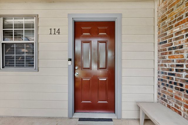 2535 Wedglea Drive 114, Dallas, TX 75211