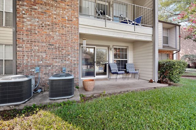 2535 Wedglea Drive 114, Dallas, TX 75211